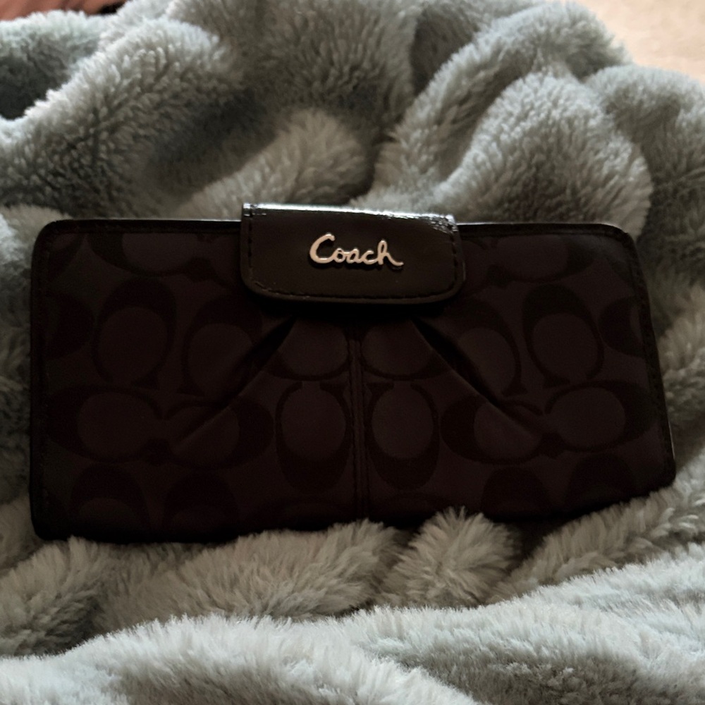 Coach Dark Brown Women's Clutch Wallet